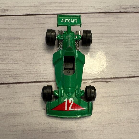 Yatming 1976 BRM P 201 No. 1312 Motul Green Racing Car (SKU: 217TO) - Picture 3 of 5